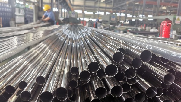 圓管與方管的“幾何學”：為什么形狀本身就是一種性能？