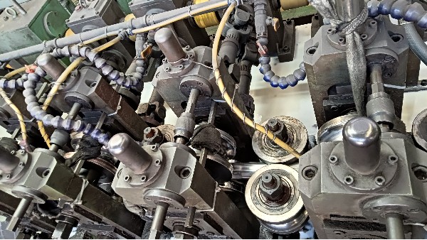 想要液冷中心系統穩定運行，不銹鋼焊管起了什么作用